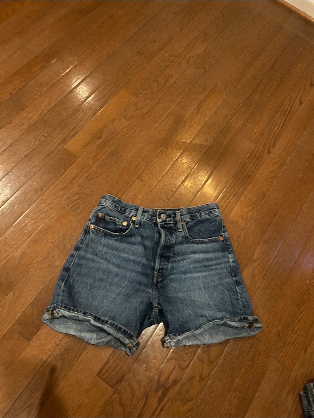 High-Waist Denim Cutoff Shorts LEVIS 501 Size 27 button fly urban outfitters